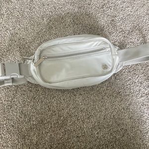 Lululemon Wanderlust Belt Bag